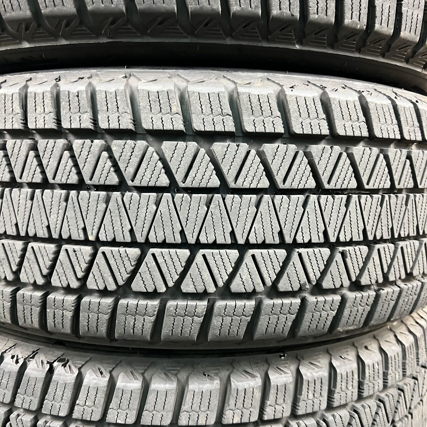Bridgestone BLIZZAK DM-V3 225/60 R17, фото 3