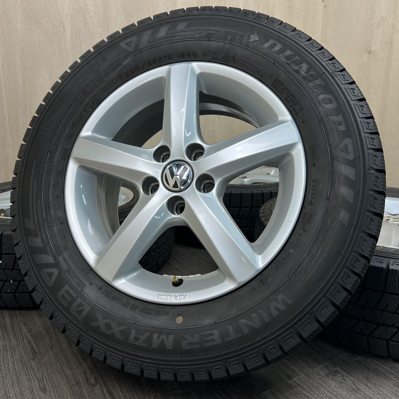 R15 6J ET40 5x100 POLO 6R/AW — 22 800 ¥/комплект