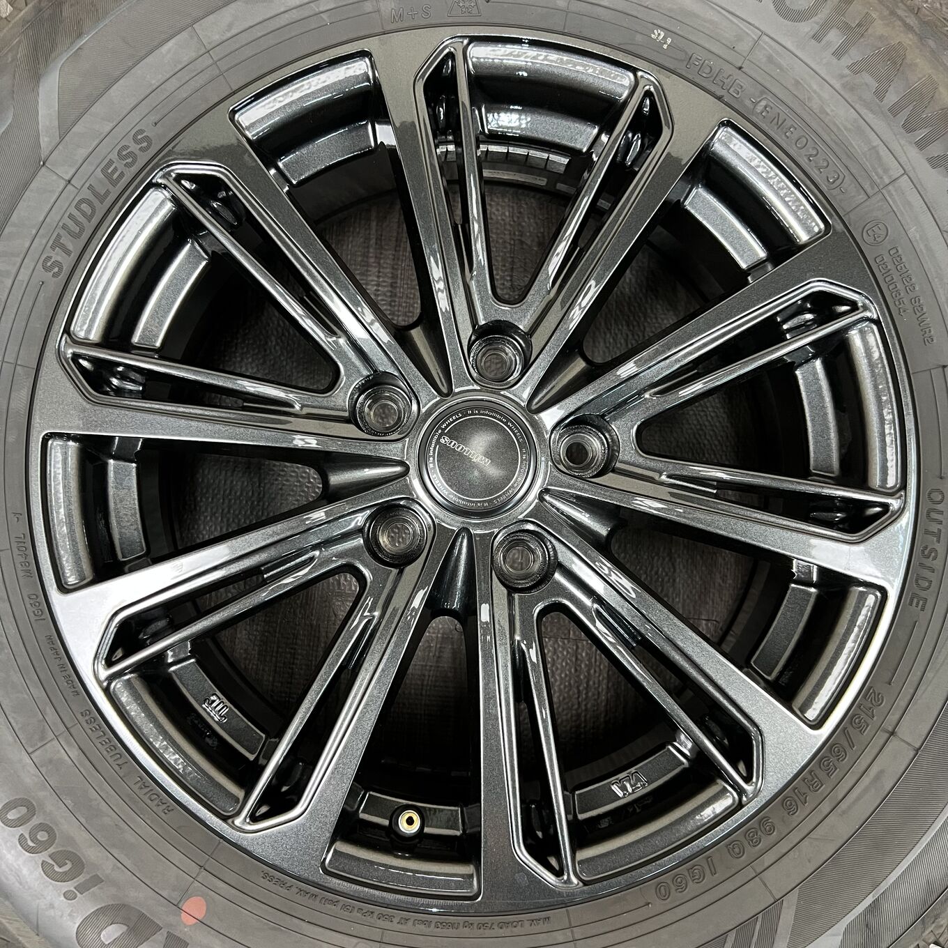 Yokohama ICE GUARD IG60 215/65 R16, фото 2