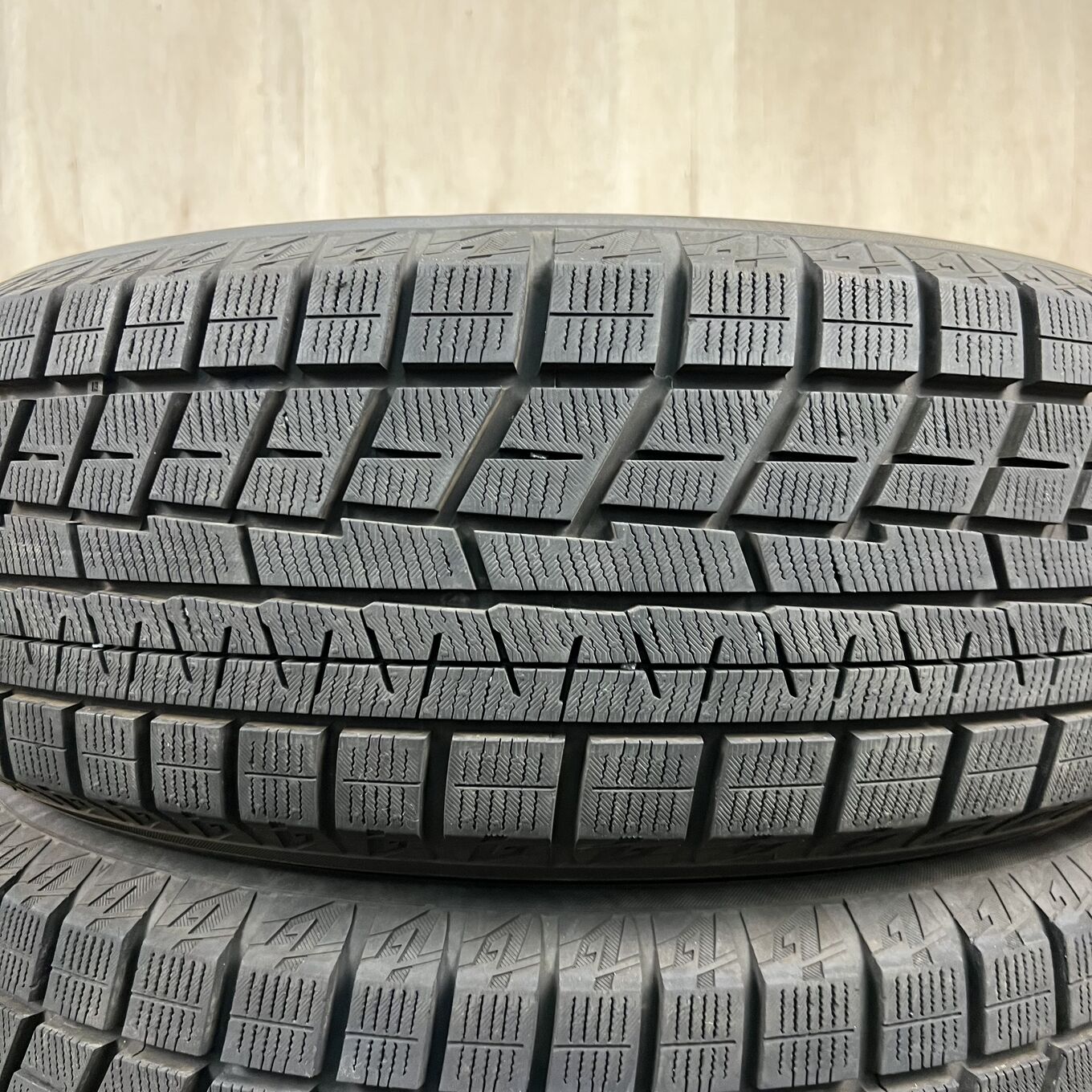 Yokohama ICE GUARD IG60 215/65 R16, фото 2