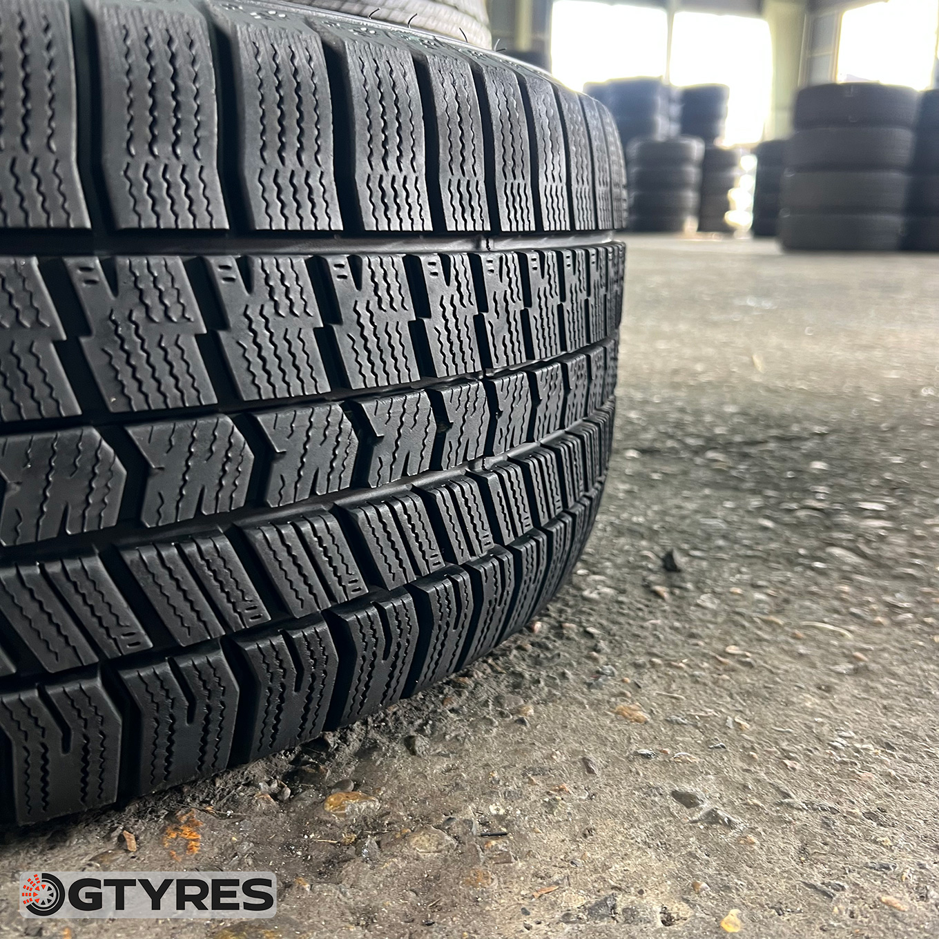 245/45 R18 Goodyear ICE NAVI 6 — 25 500 ¥/комплект