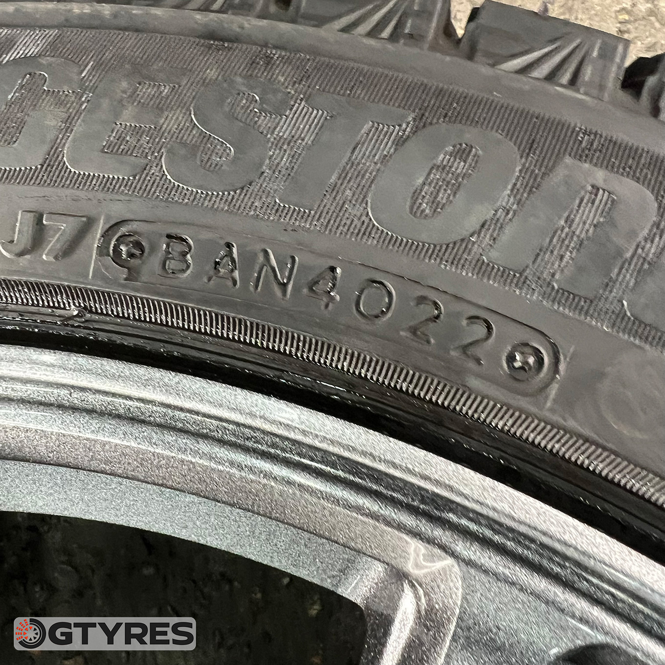 Bridgestone BLIZZAK VRX3 225/45 R18, фото 6