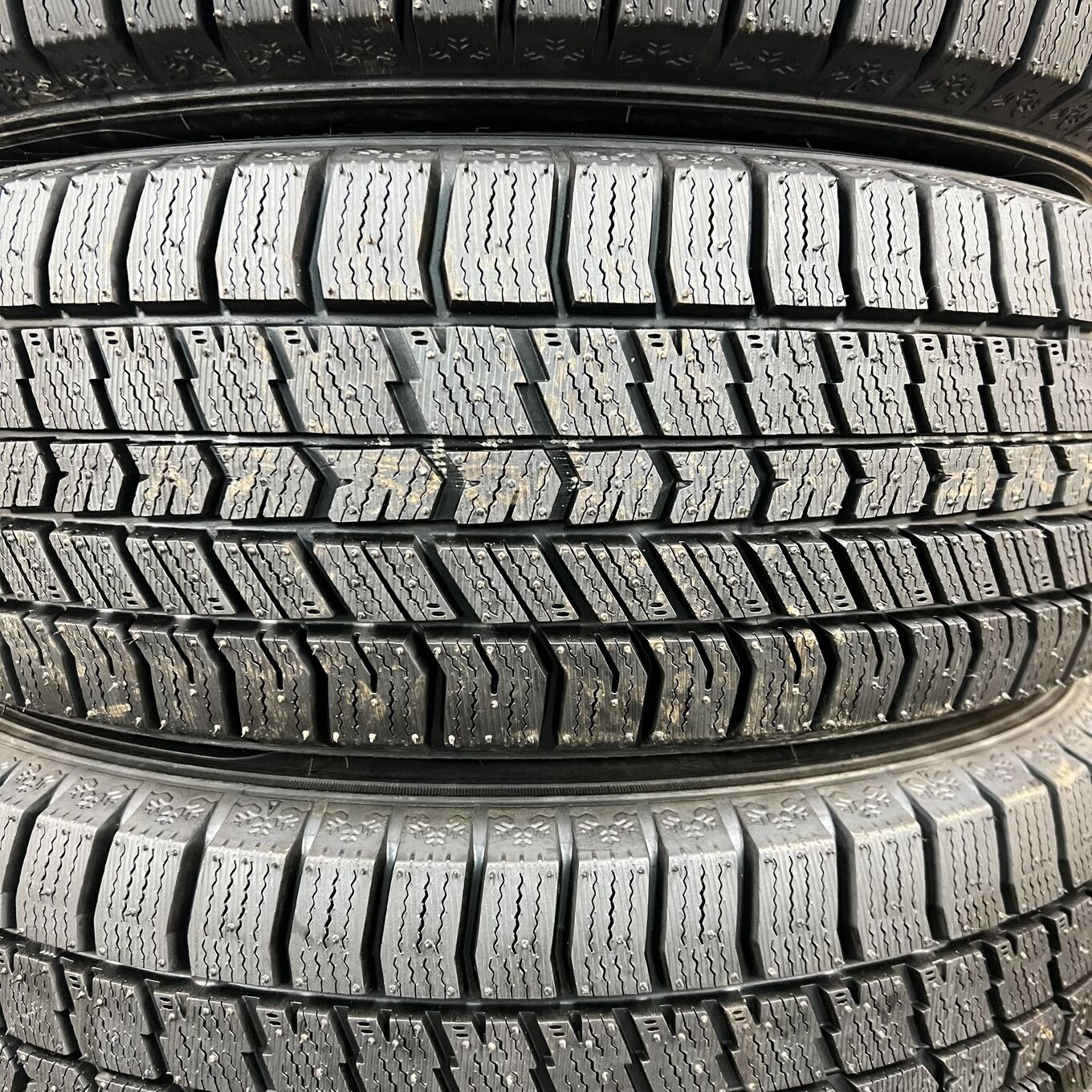 Goodyear ICE NAVI 8 185/65 R15, фото 3