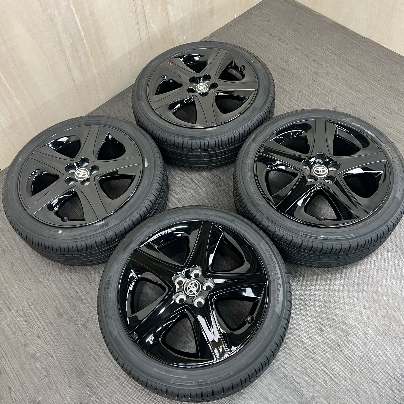 Yokohama PRIUS 215/45 R17, фото 6