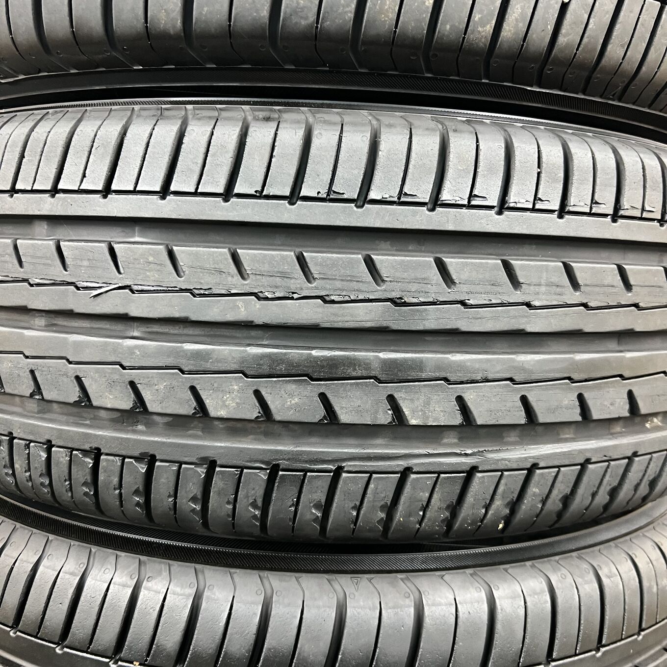 Yokohama BLUEARTH ES32 215/45 R17, фото 3