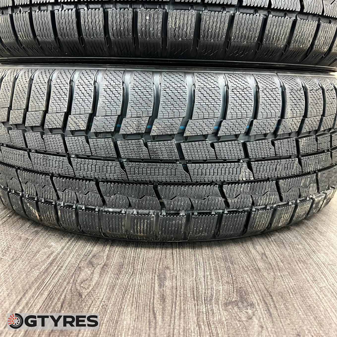 Toyo TRANPATH TX 215/50 R18, фото 2