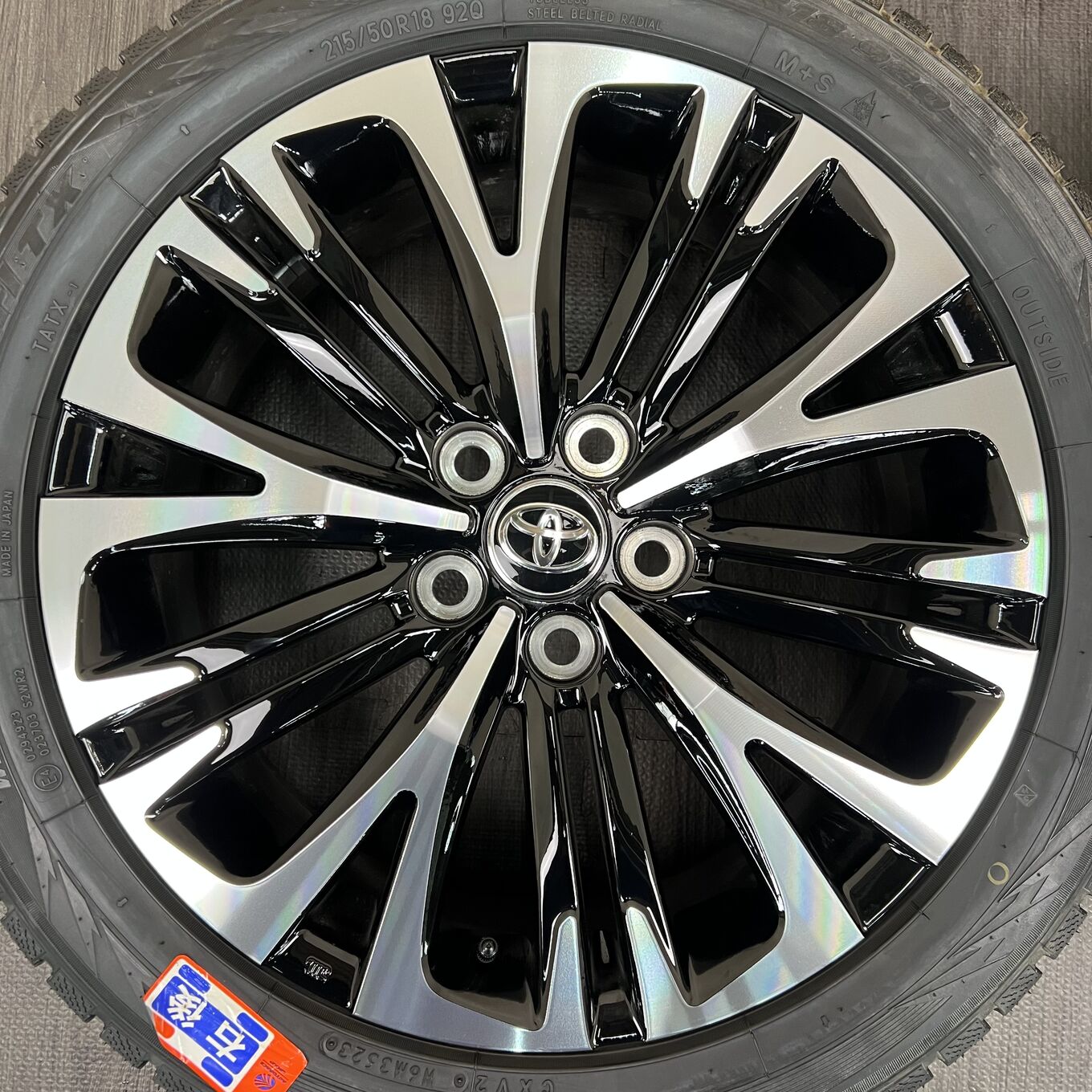 Toyo YARIS CROSS 215/50 R18, фото 2