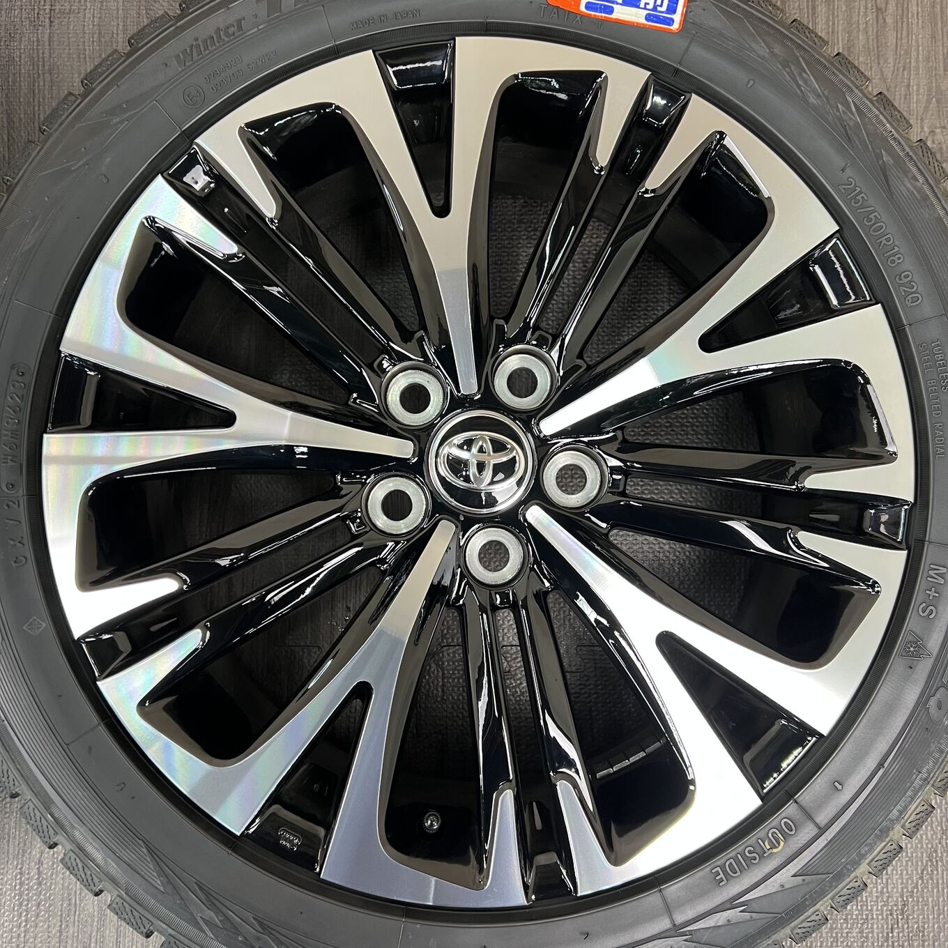 Toyo YARIS CROSS 215/50 R18, фото 3