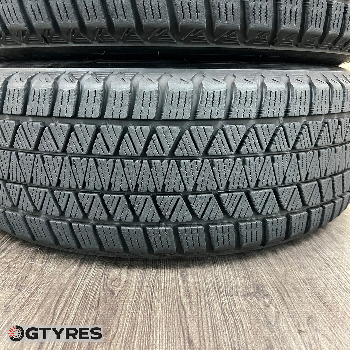 Bridgestone BLIZZAK DM-V3 225/55 R19, фото 2