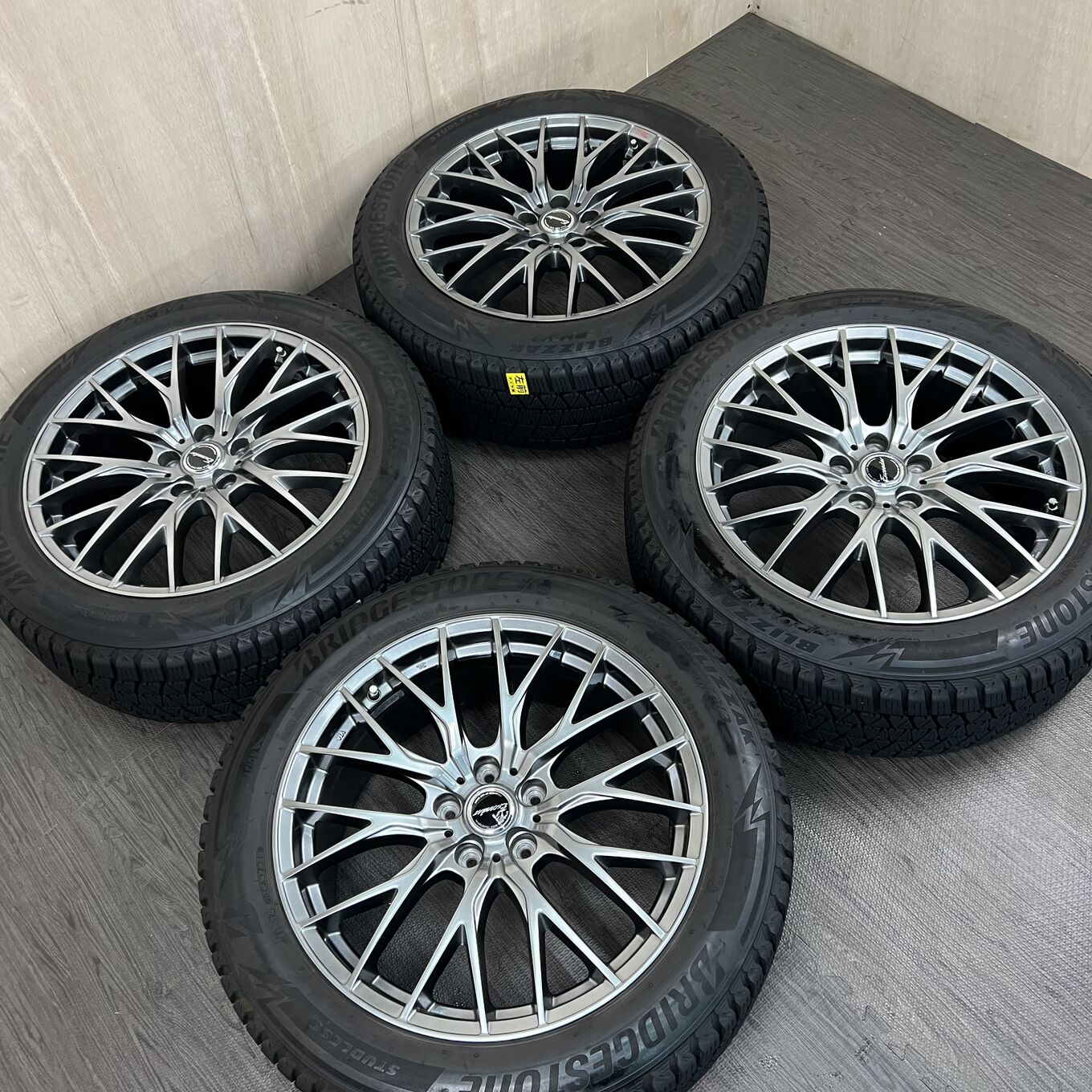 Bridgestone EXCEEDER E05 225/55 R19, фото 6