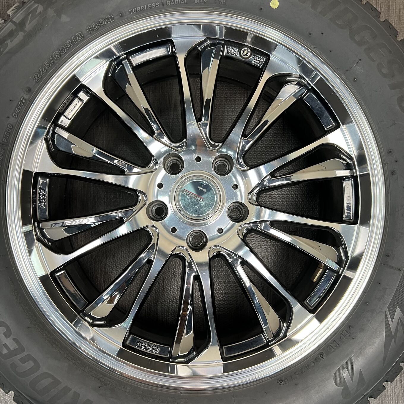Bridgestone LEONIS GREILA 225/60 R18, фото 3
