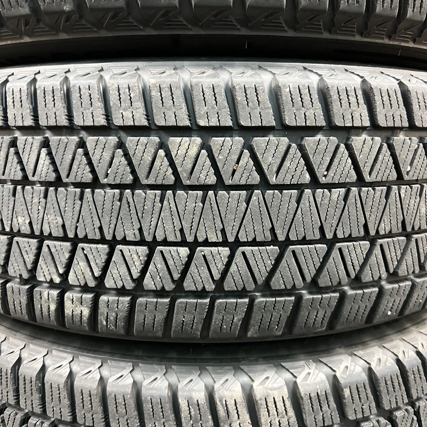 Bridgestone BLIZZAK DM-V3 225/60 R18, фото 4