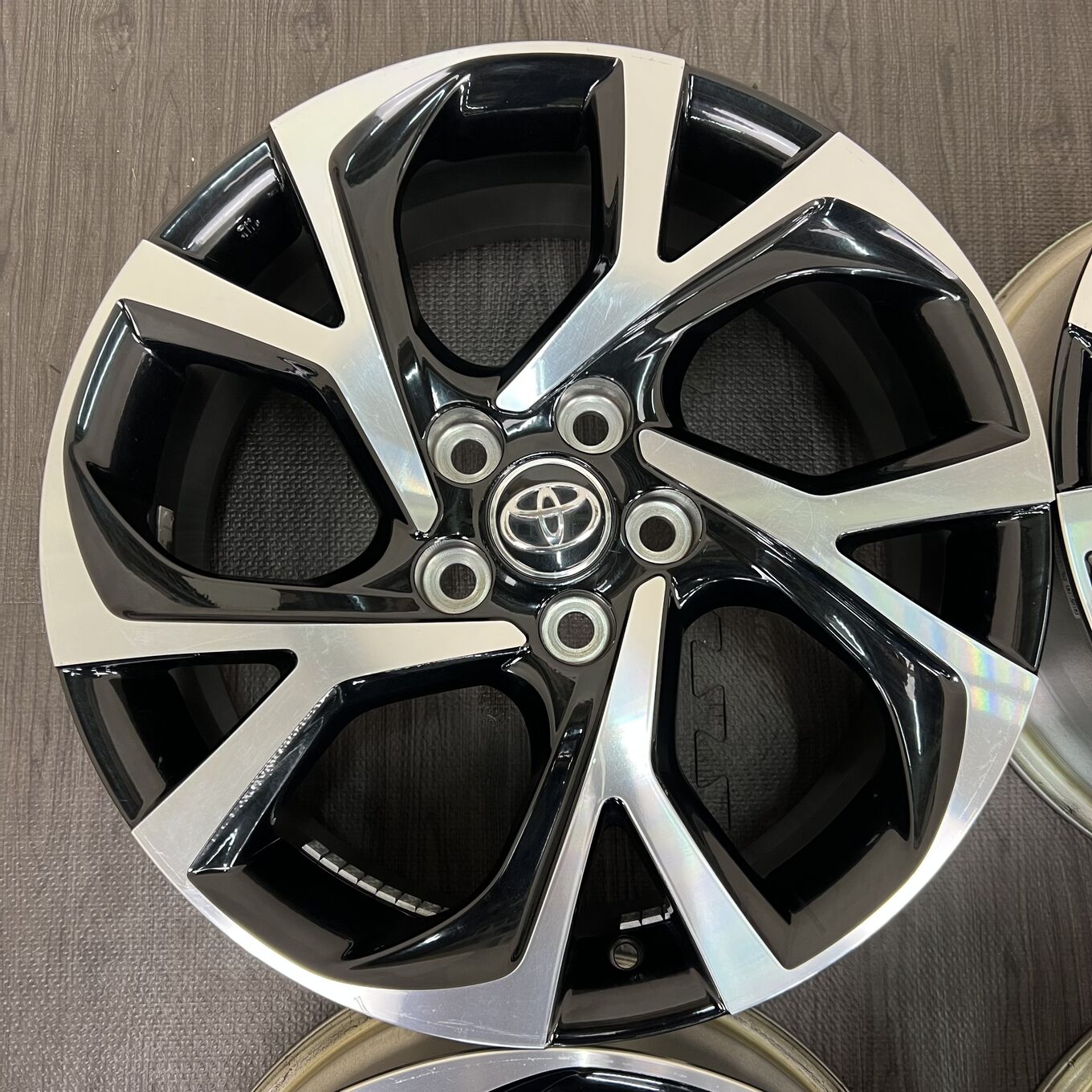Toyo C-HR R18 7J ET50 5x114.3, фото 4