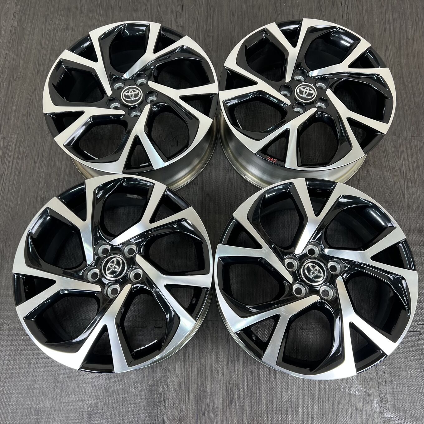 Toyo C-HR R18 7J ET50 5x114.3, фото 6