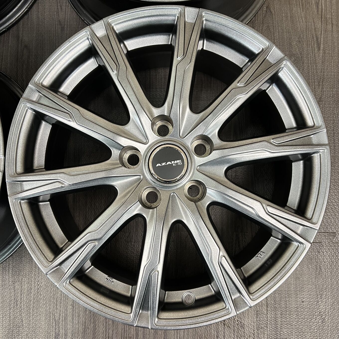 BLIZZAK VRX2 R17 7J ET38 5x114.3, фото 3