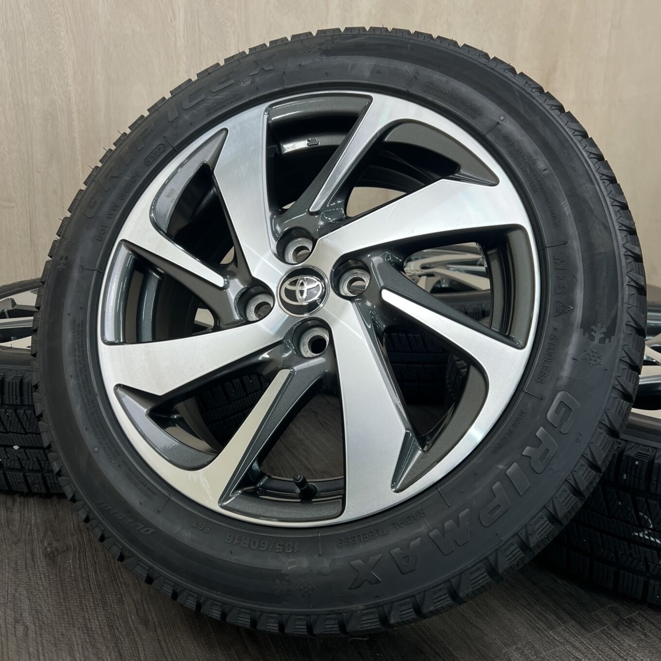 Б/У колесо в сборе 195/55 R16 Toyo AQUA, артикул 590S030925