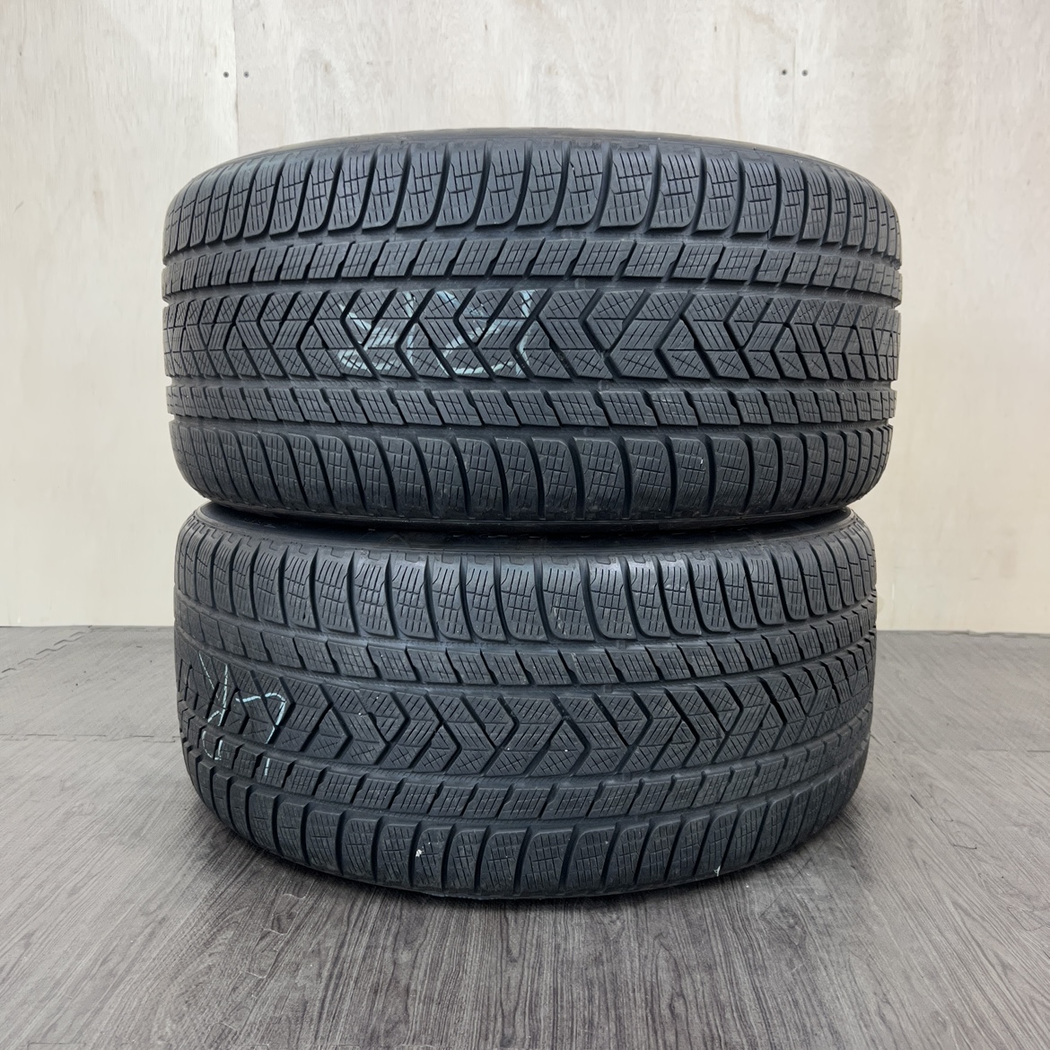 275/45 R20 Pirelli SCROPION — 28 100 ¥/комплект