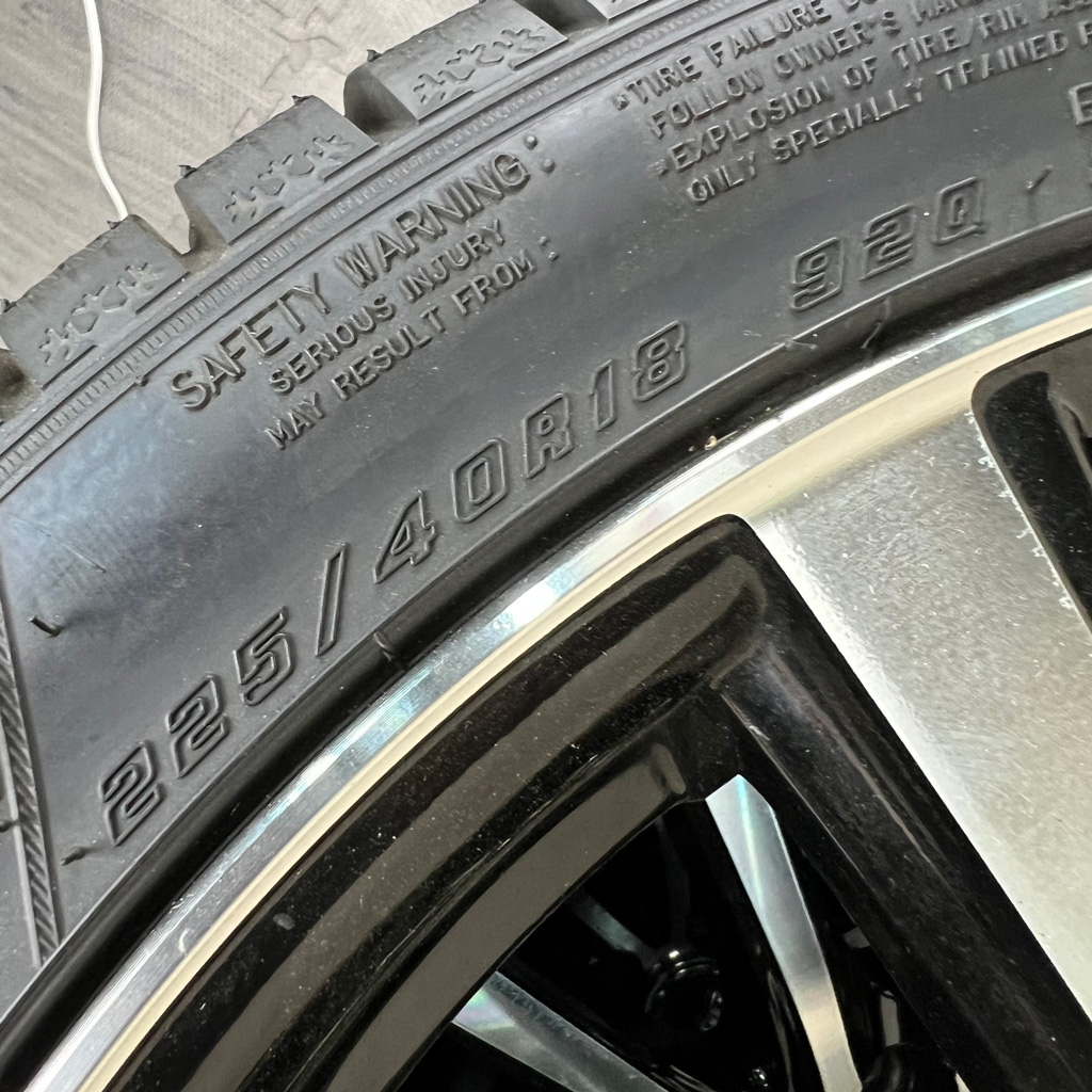 Goodyear ICE NAVI 8 225/40 R18, фото 6
