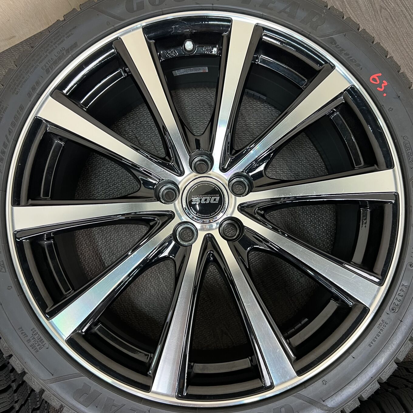 Goodyear ICE NAVI 8 225/40 R18, фото 5