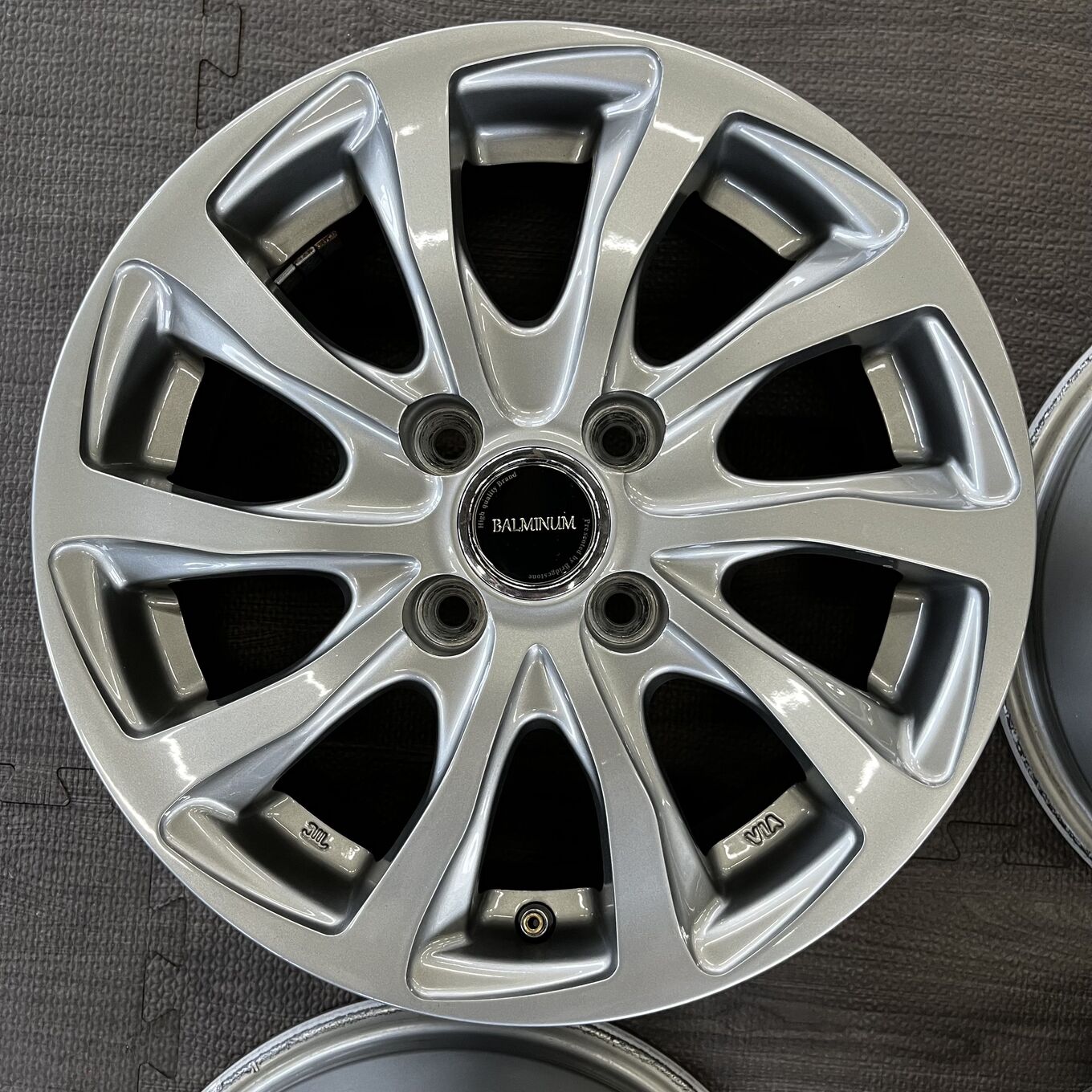 Bridgestone BALMINUM R14 5.5J ET39 4x100, фото 5