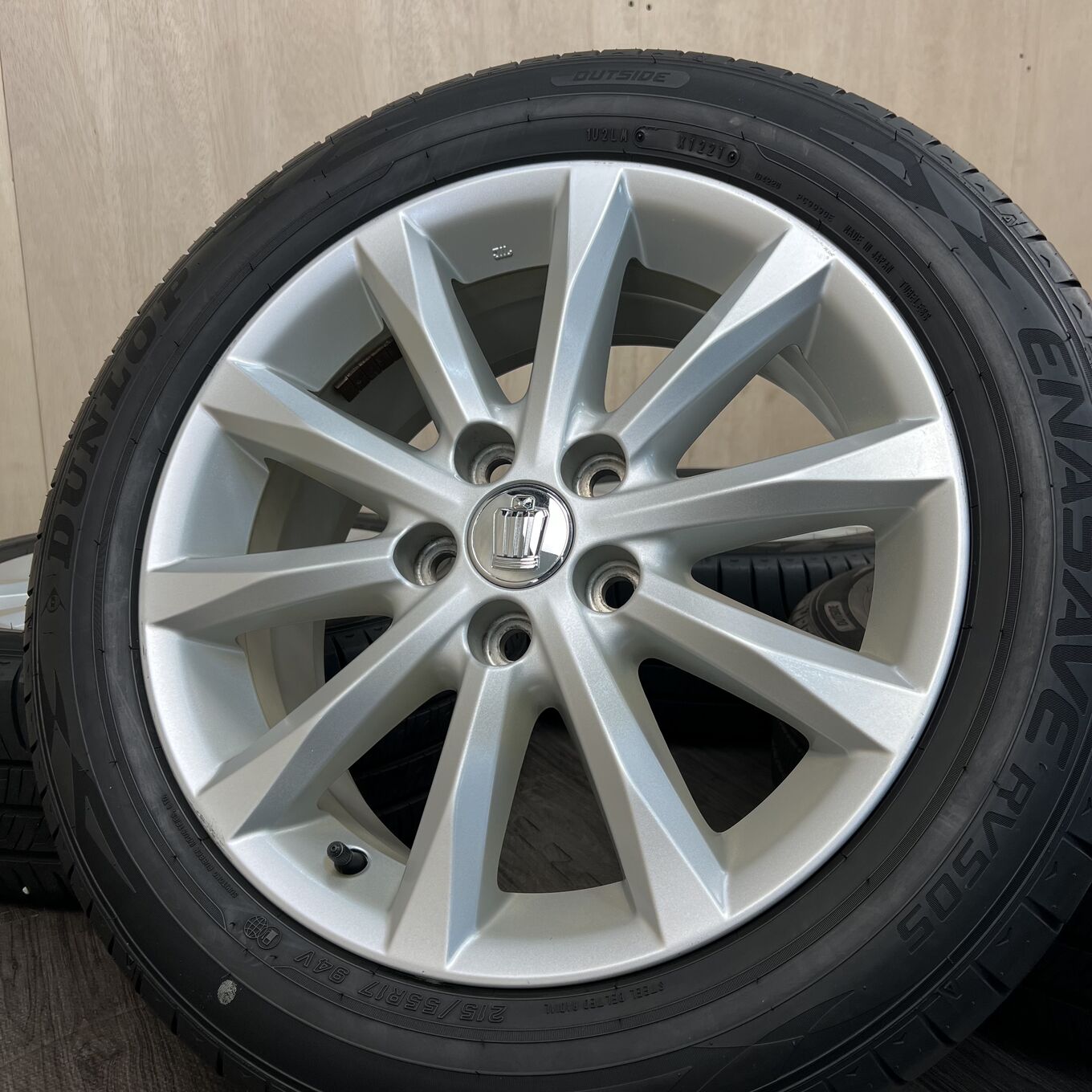 R17 7J ET45 5x114.3 Toyo CROWN — 28 100 ¥/комплект