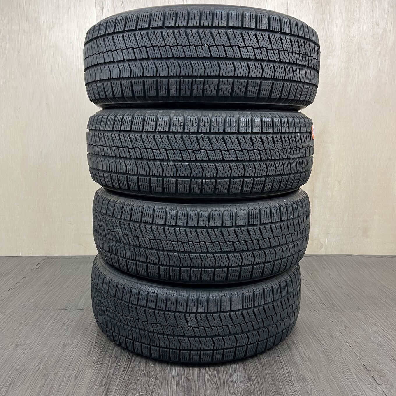 225/60 R17 Bridgestone BLIZZAK VRX2 — 25 400 ¥/комплект