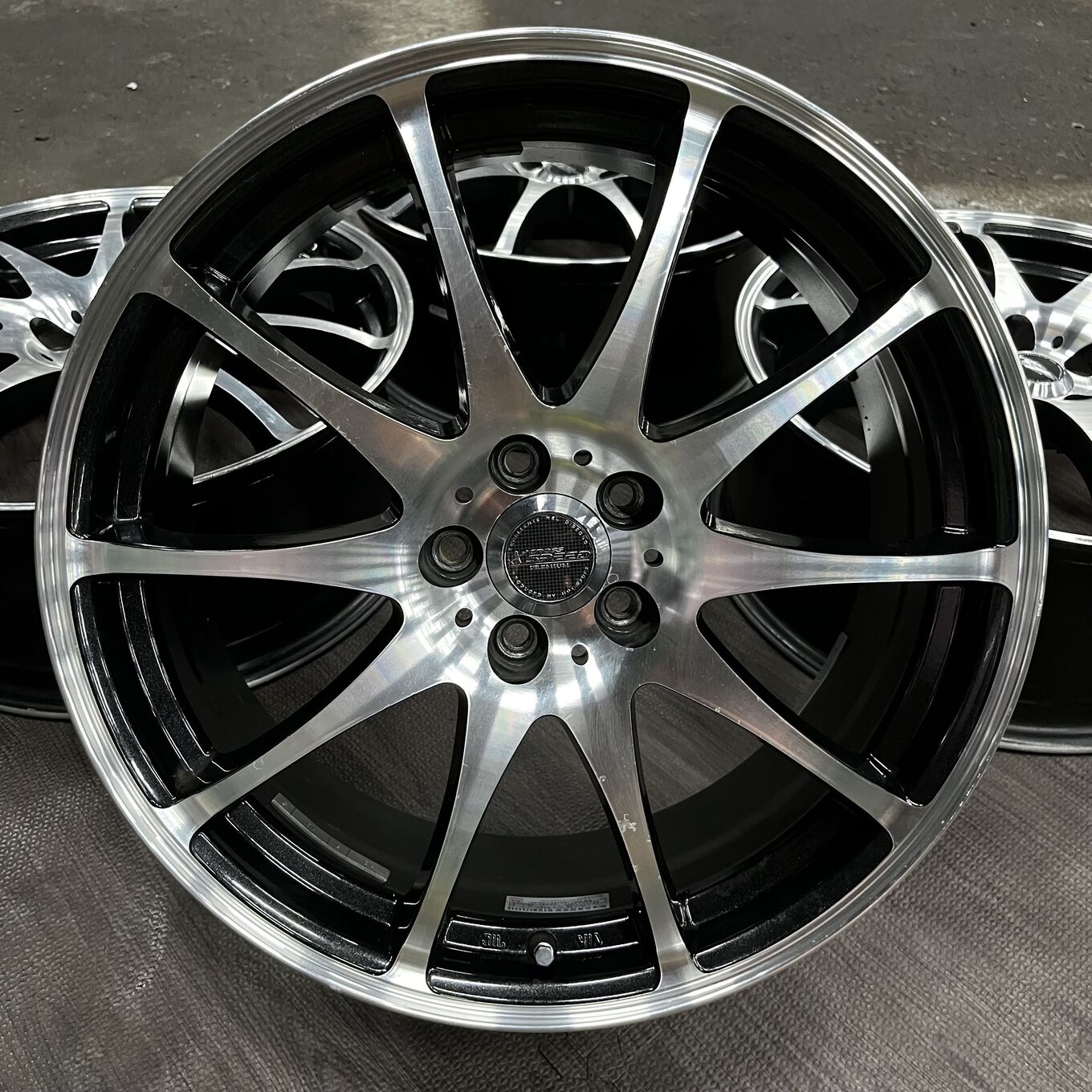 R18 7.5J ET50 5x100 X-SPEED — 27 900 ¥/комплект
