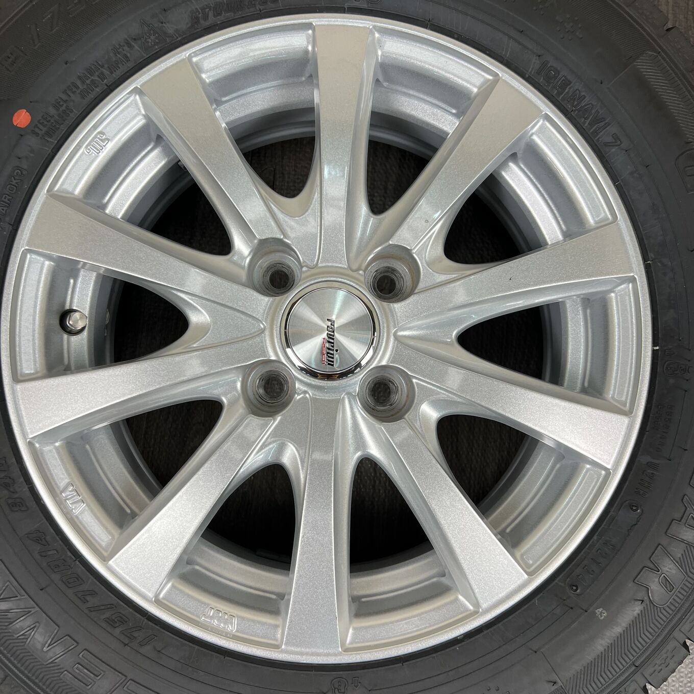 Goodyear RAVRION RS01 175/70 R14, фото 2