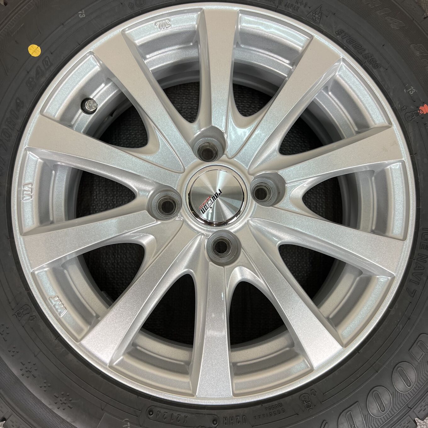 Goodyear RAVRION RS01 175/70 R14, фото 4