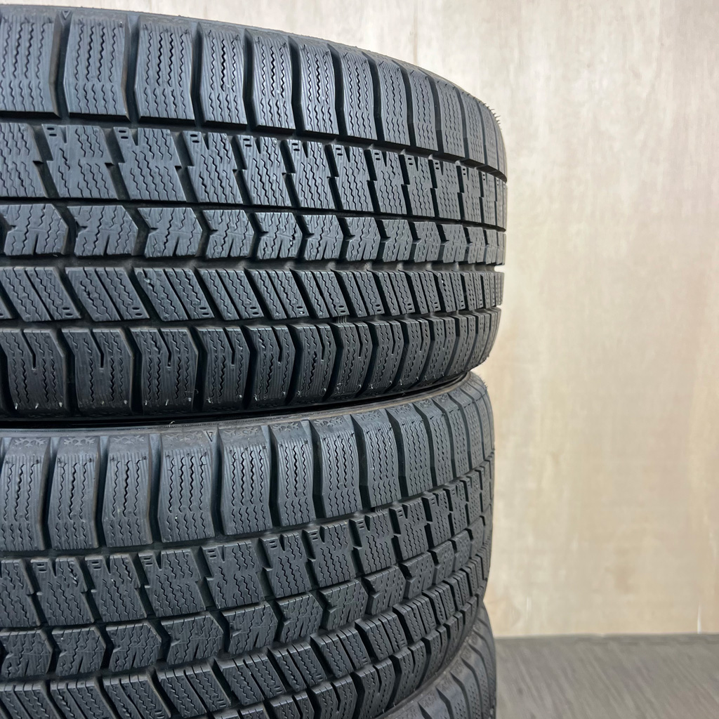 Goodyear ICE NAVI 8 225/40 R18, фото 4