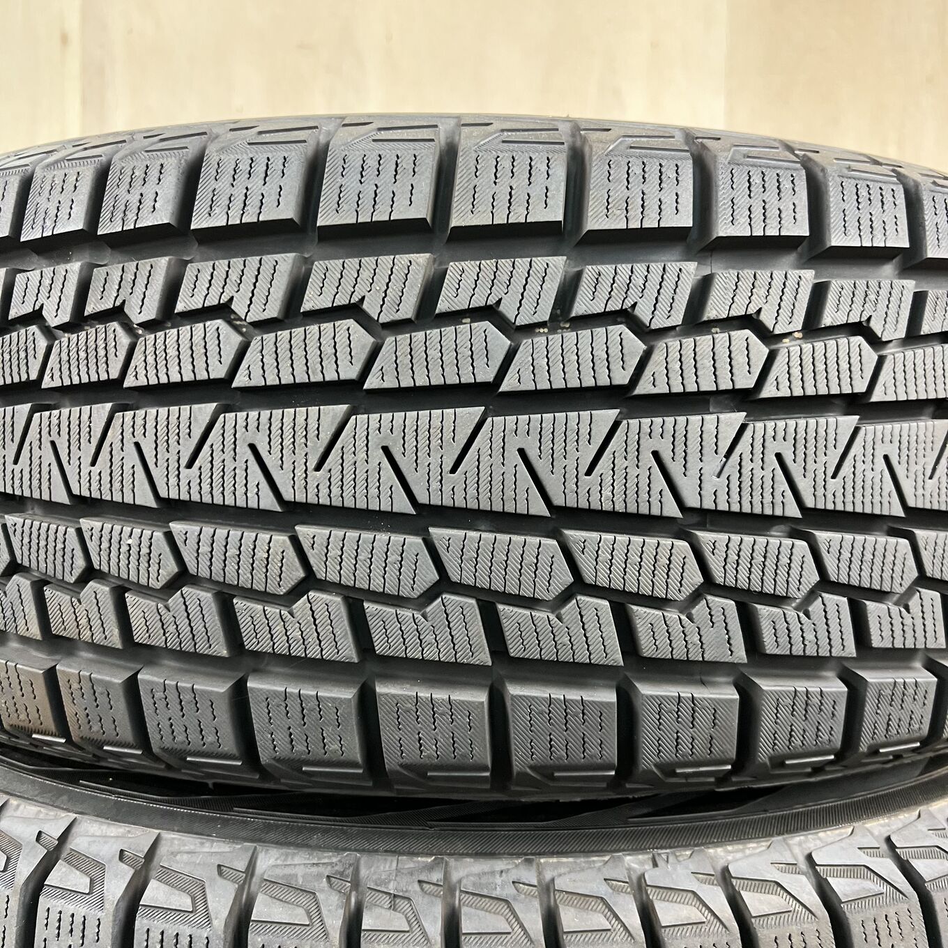 Yokohama ICE GUARD G075 235/60 R18, фото 2