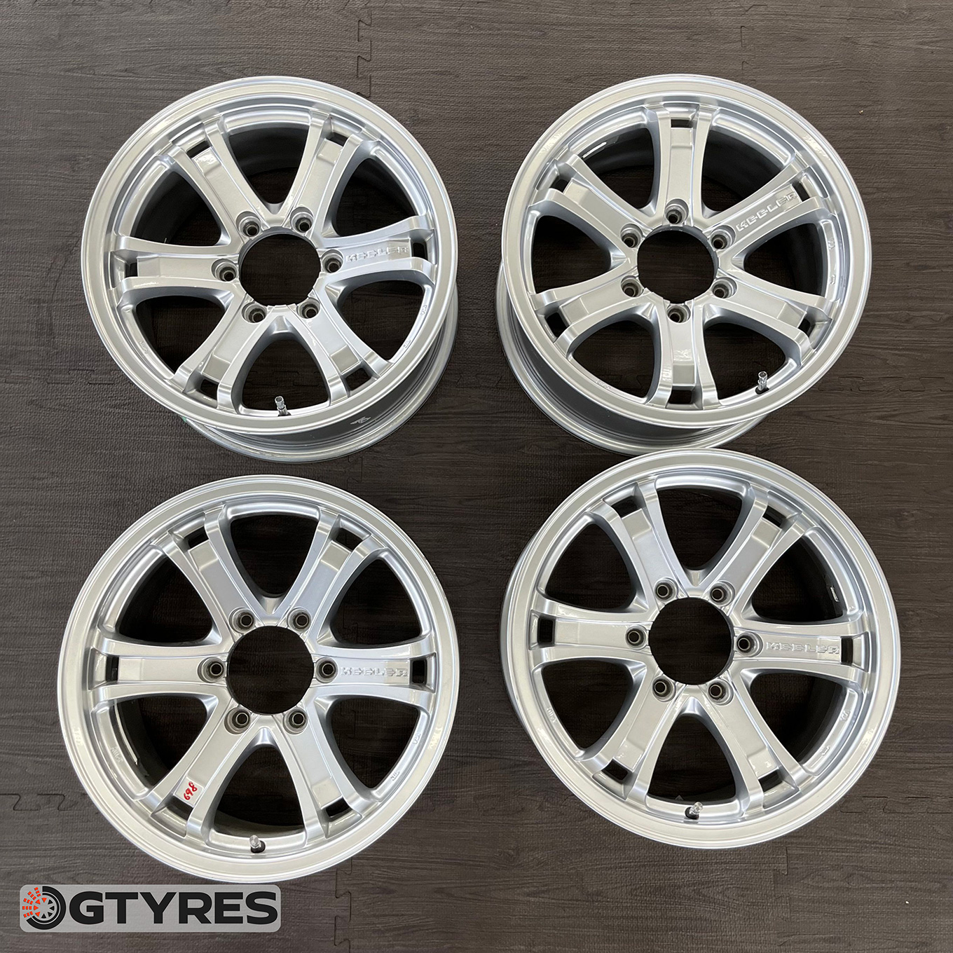 265/65 R17 Bridgestone — 48 752 ¥/комплект