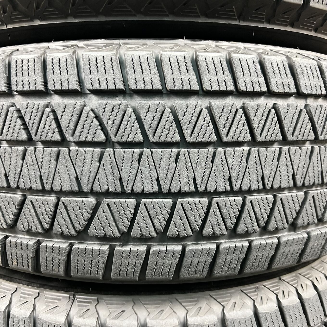 Bridgestone 265/65 R17, фото 3