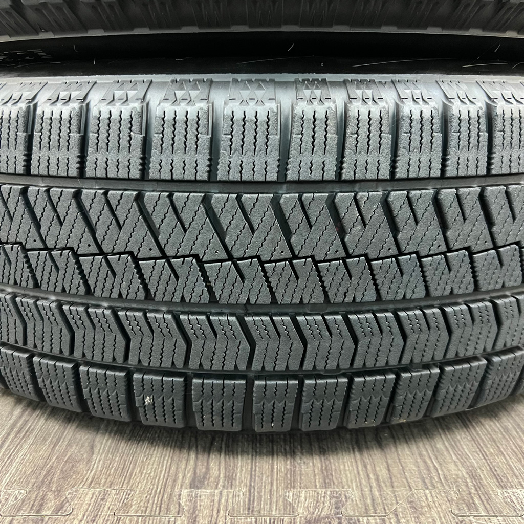 Bridgestone BLIZZAK VRX2 225/60 R17, фото 2