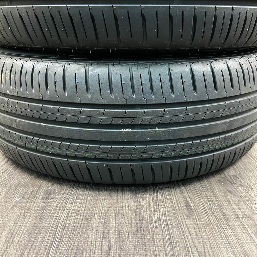Dunlop ENASAVE EC300+ 215/50 R18, фото 2