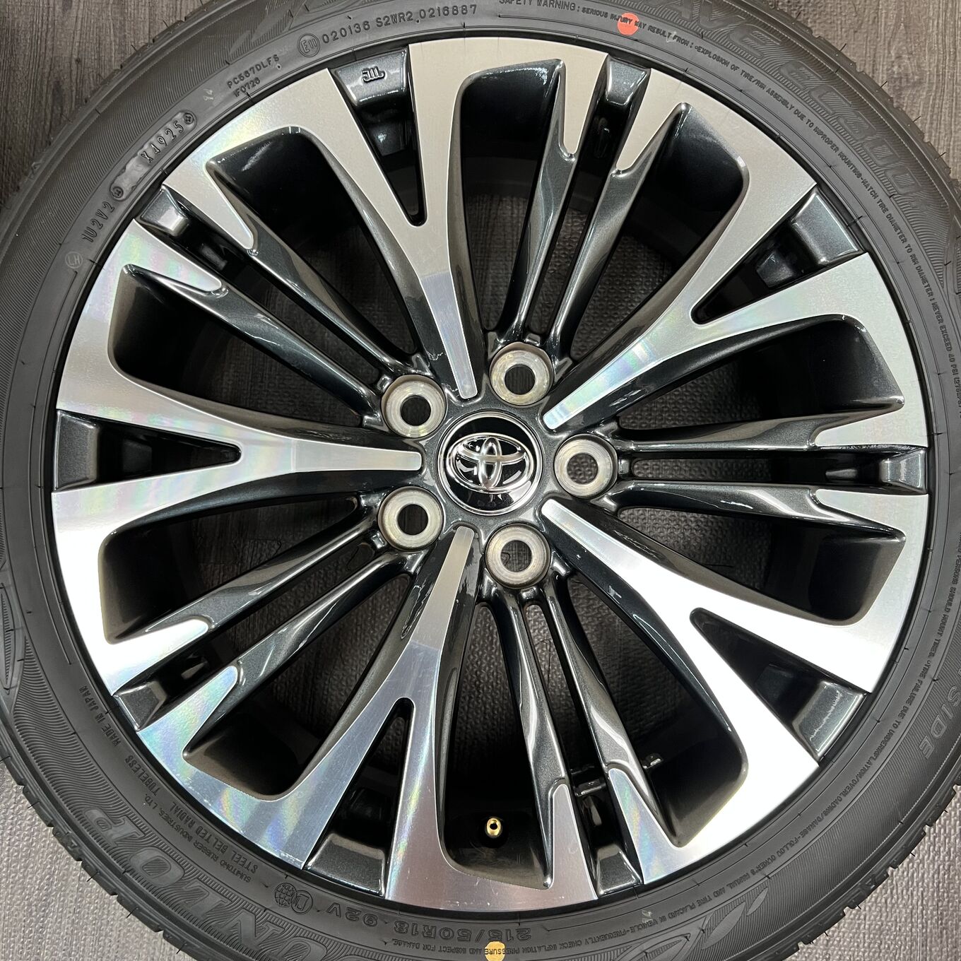 Dunlop YARIS CROSS 215/50 R18, фото 3