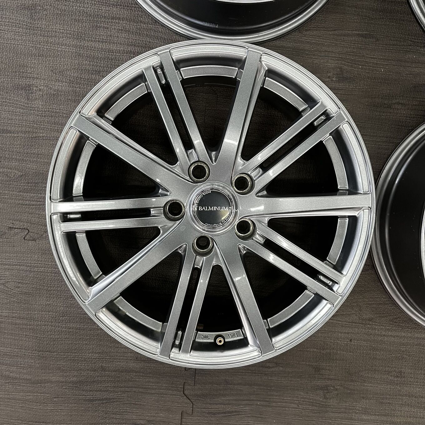 Bridgestone BALMINUM R17 7J ET45 5x114.3, фото 2