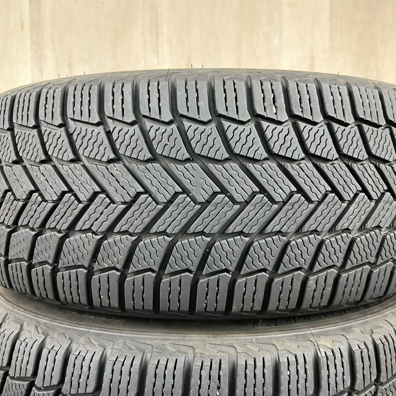 Michelin X-ICE SNOW 235/45 R18, фото 2
