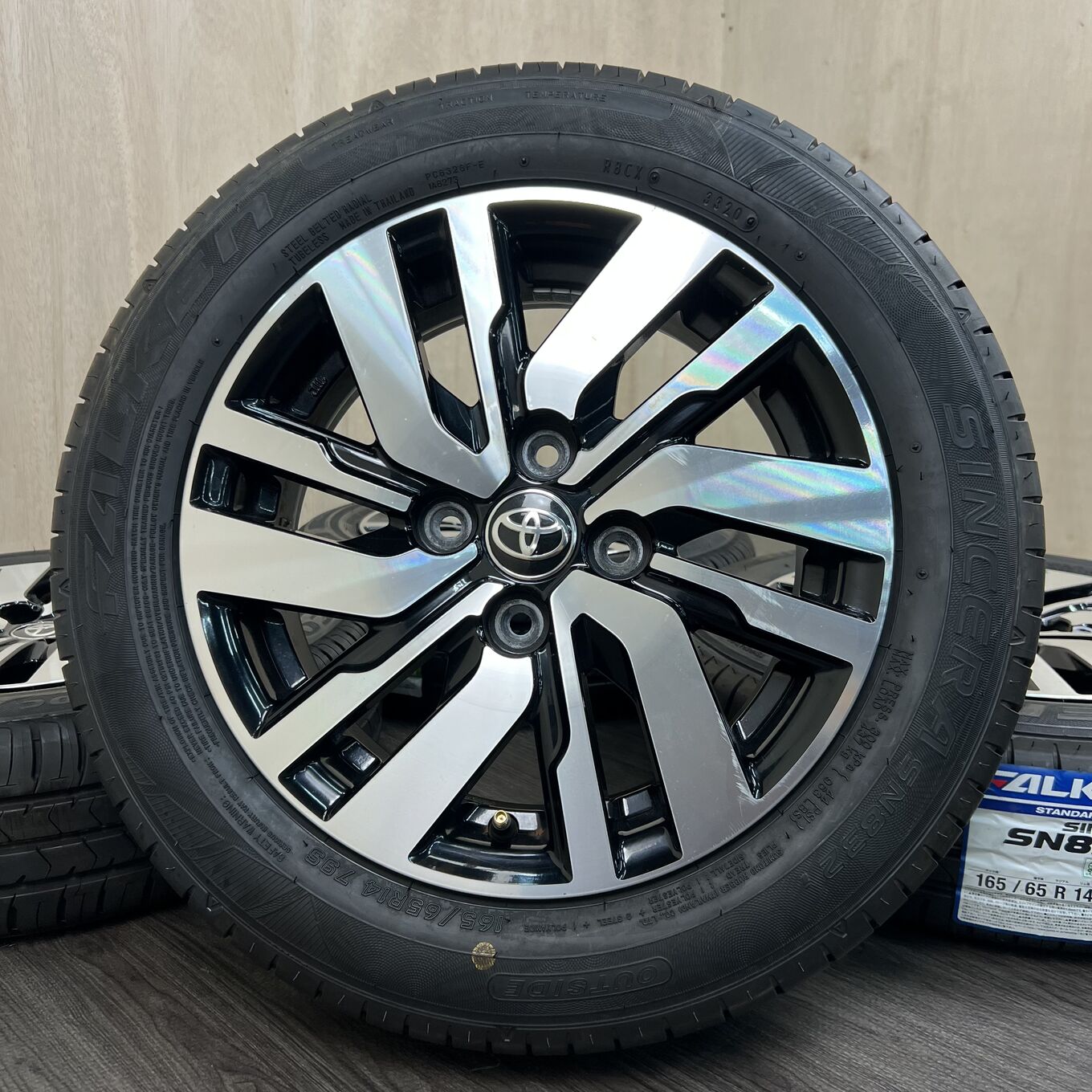 Toyo TANK; ROOMY R14 5J ET35 4x100, фото 6