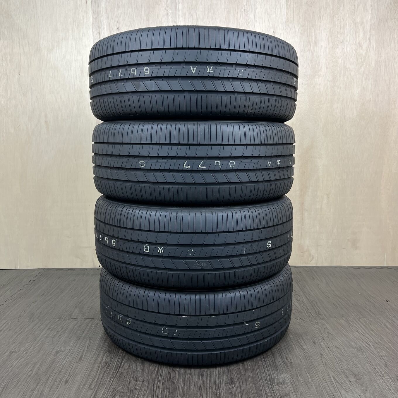 225/50 R18 Dunlop SPORT MAXX O50 LUX — 67 900 ¥/комплект