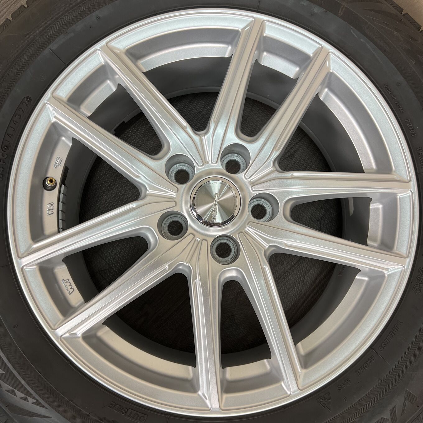 Bridgestone ECO FORME 225/60 R17, фото 4