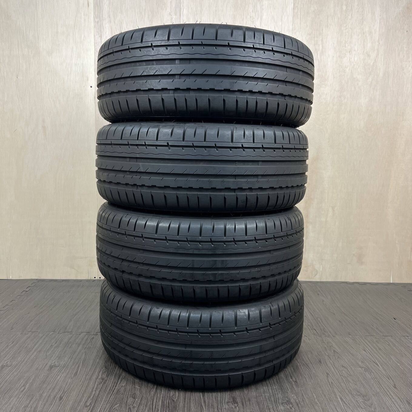 225/55 R17 EMI ZERO UHP — 8 400 ¥/комплект