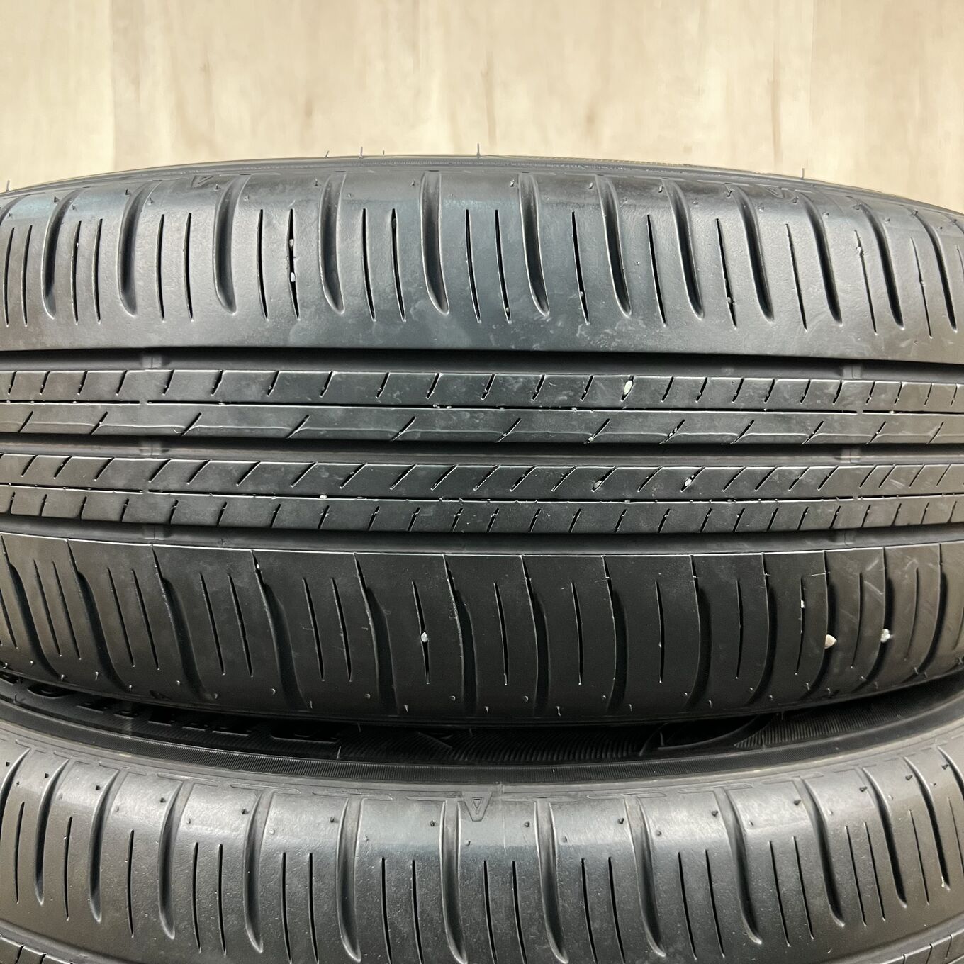 Dunlop ENASAVE EC300+ 195/60 R17, фото 2