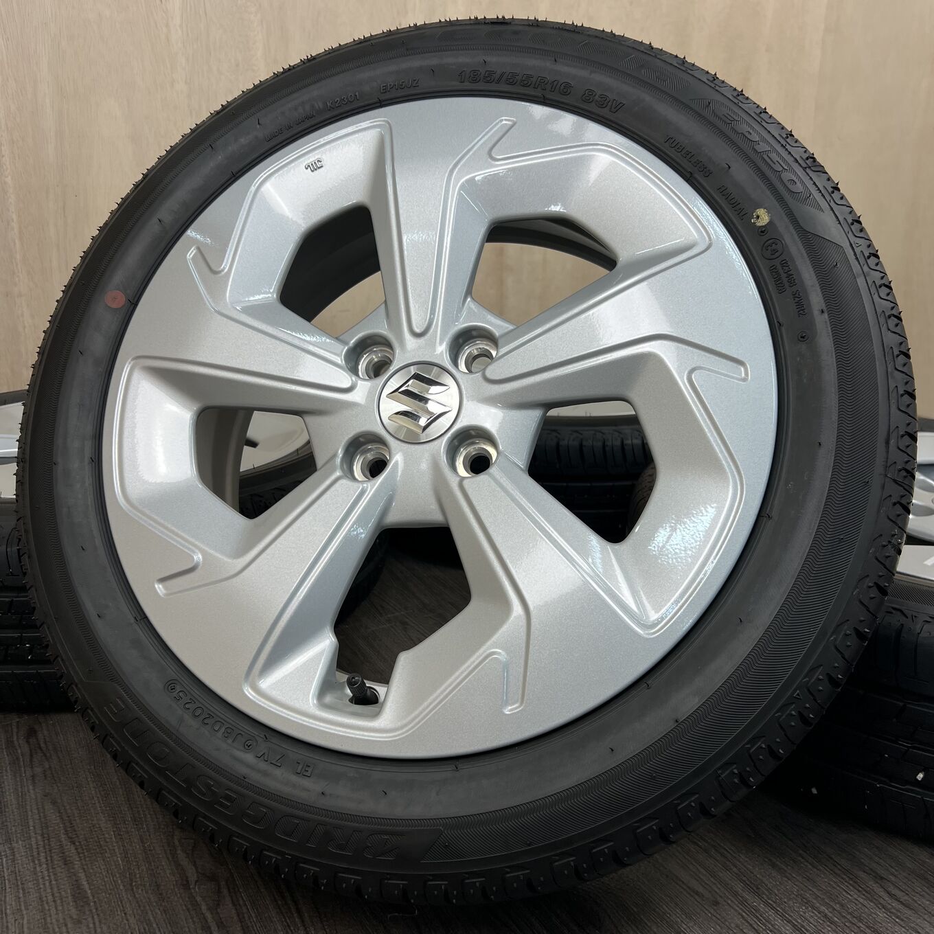 Б/У колесо в сборе 185/55 R16 Bridgestone SWIFT MX, артикул 80S40426