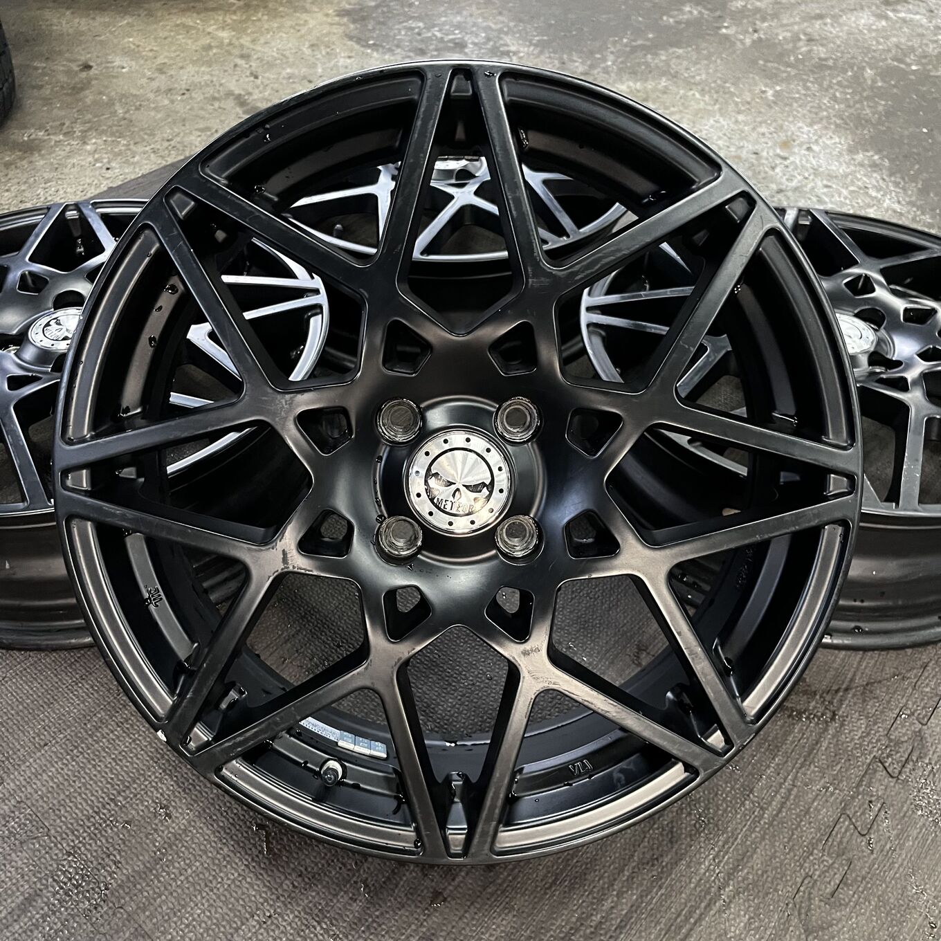 R17 5.5J ET45 4x100 — 29 500 ¥/комплект