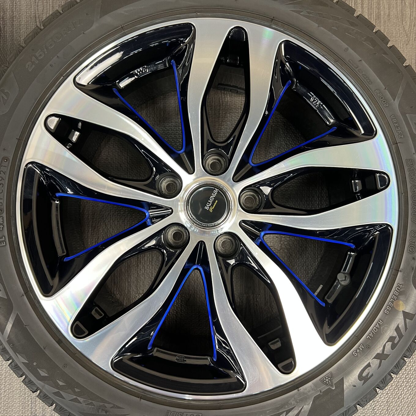 Bridgestone BALMINUM PREMIUM 215/50 R17, фото 3