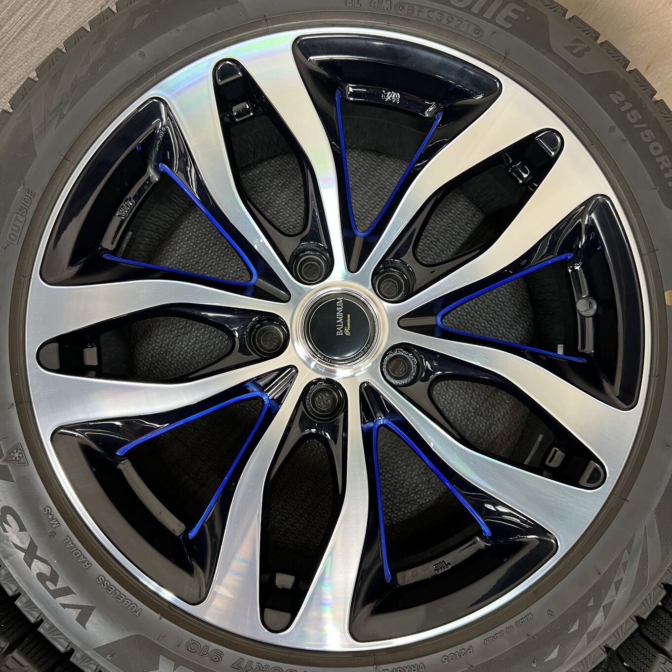 Bridgestone BALMINUM PREMIUM 215/50 R17, фото 4