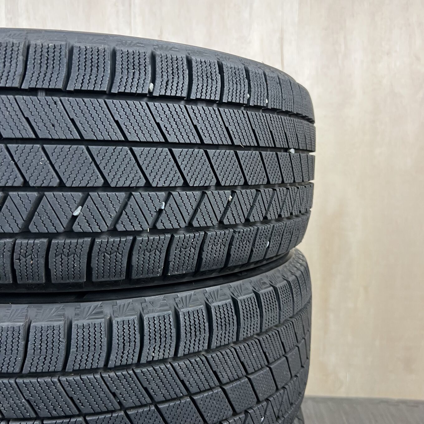 Bridgestone BLIZZAK VRX2 215/50 R17, фото 6