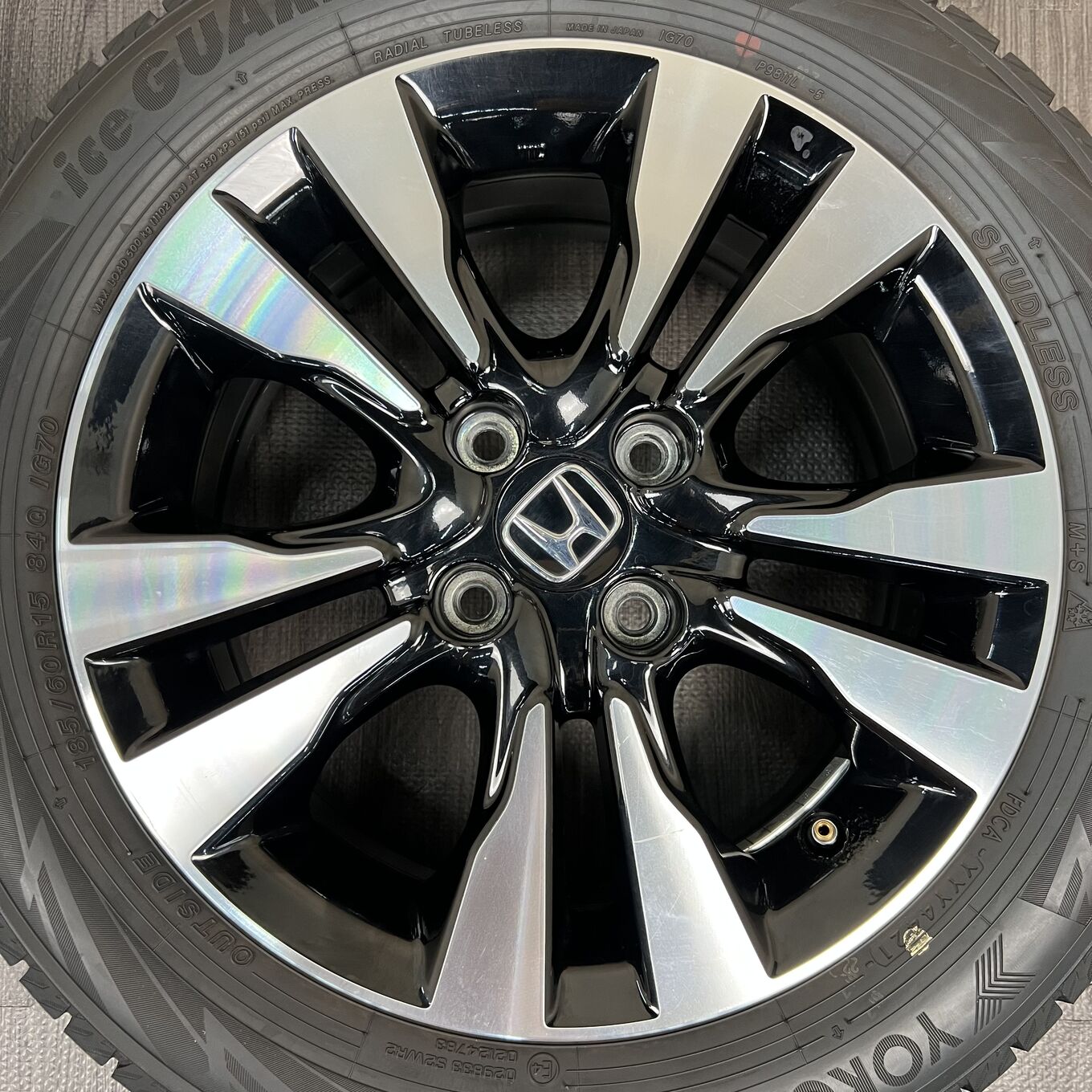 Yokohama ICE GUARD IG70 185/60 R15, фото 3