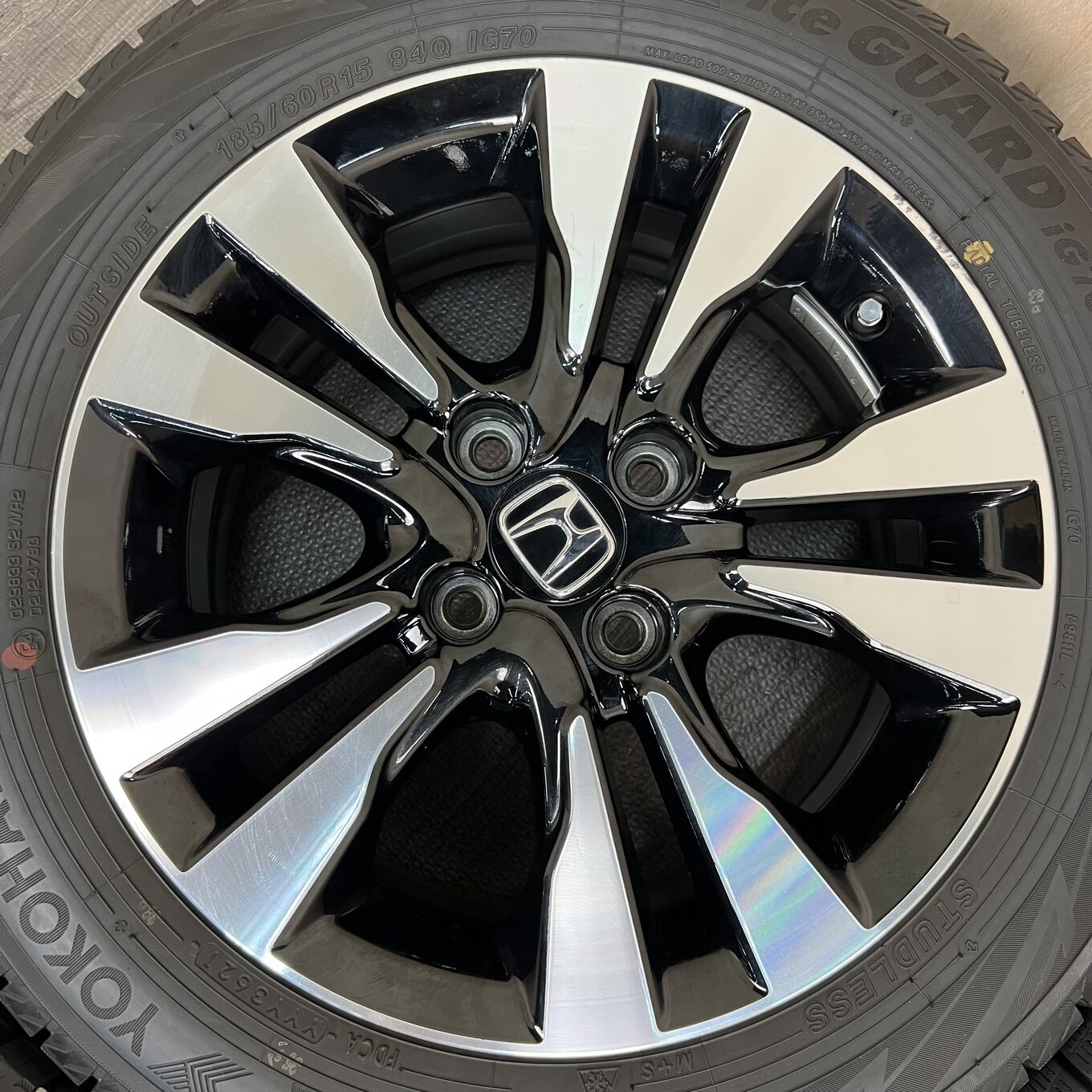 Yokohama ICE GUARD IG70 185/60 R15, фото 4